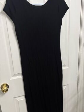 Dynamite Black Short-Sleeve Maxi Dress